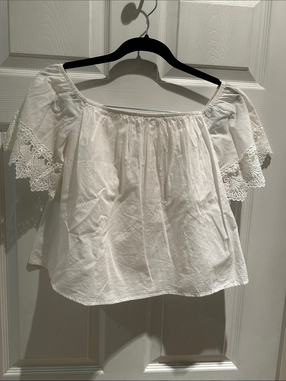 Express White Off-Shoulder Crochet Trim Crop Top - Picture 1 of 4